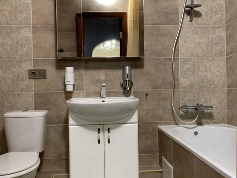 квартира за адресою Софії Русової вул., 1