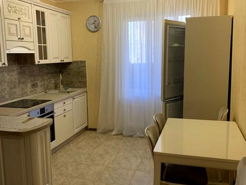 квартира за адресою Софії Русової вул., 1