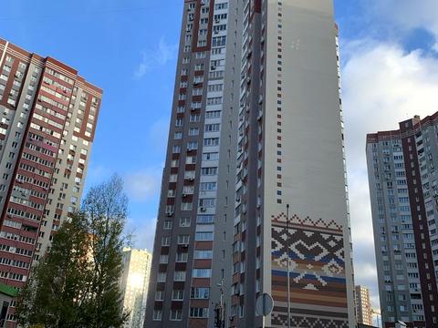 квартира за адресою Софії Русової вул., 1