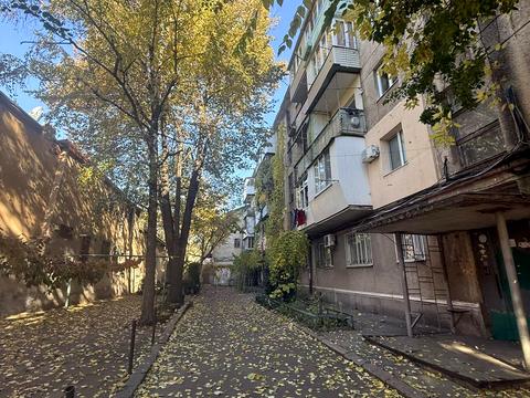 квартира за адресою Бориса Айзенберга пров. (Катаєва), 8