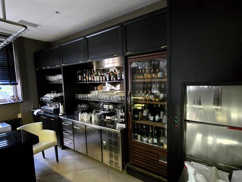 коммерческая по адресу Шелковичная ул., 32/34