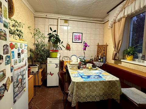 будинок за адресою Шкільна