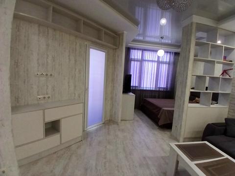 квартира за адресою Анни Ахматової вул., 22