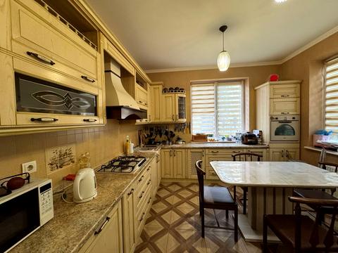 дом по адресу Лесі Українки