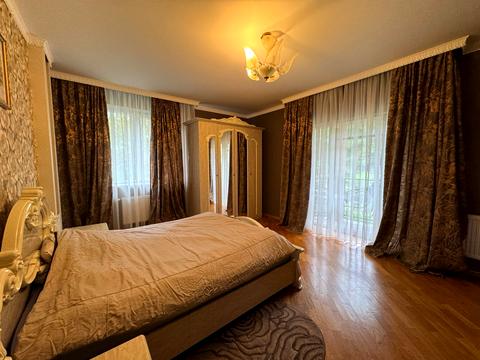 дом по адресу Лесі Українки