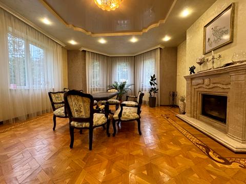 дом по адресу Лесі Українки