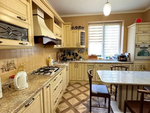 дом по адресу Лесі Українки