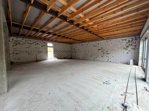 комерційна за адресою Європейська, 1