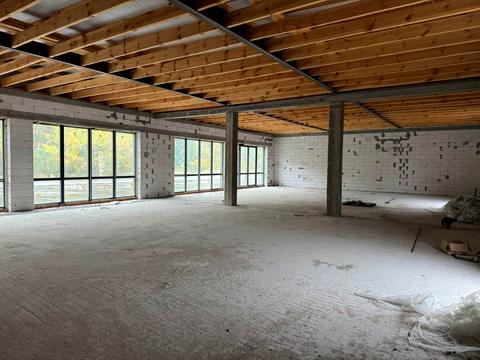 комерційна за адресою Європейська, 1