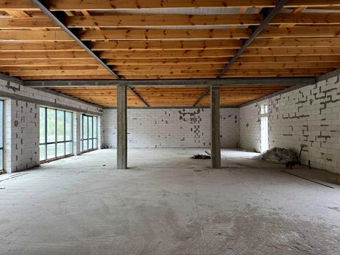 комерційна за адресою Європейська, 1