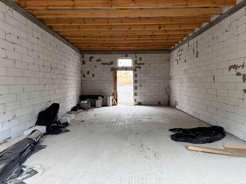 комерційна за адресою Європейська, 1