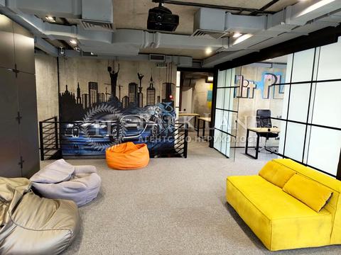 коммерческая по адресу Валерия Лобановского просп., 150-Б