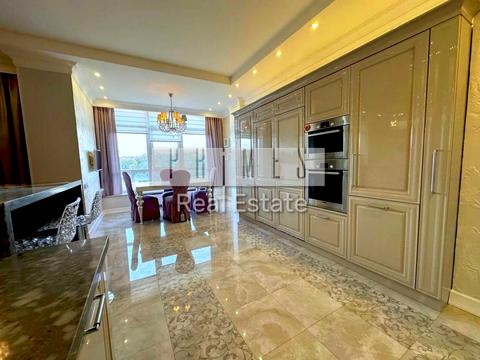 квартира за адресою Андрія Верхогляда вул. (Михайла Драгомирова), 5