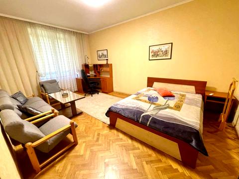 квартира по адресу Гетьмана Дорошенко ул. (Жовтневая), 6