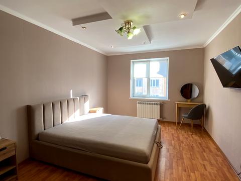 квартира за адресою Володимира Момота вул., 42