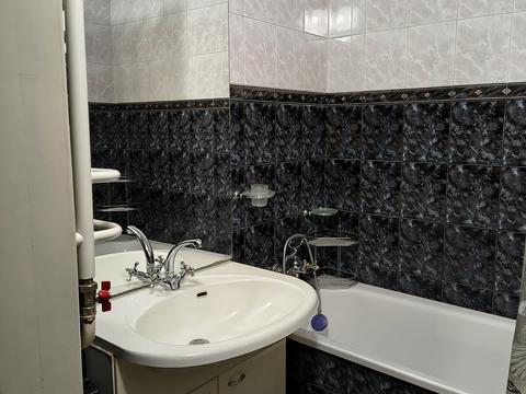 квартира за адресою Володимира Івасюка просп. (Героїв Сталінграду), 14