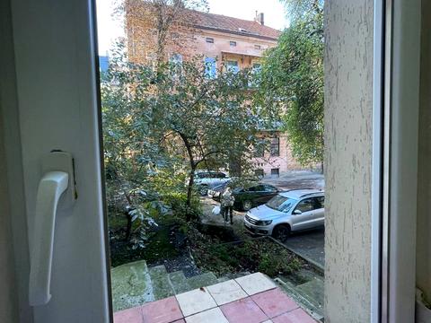 коммерческая по адресу Гетьмана Дорошенко ул. (Жовтневая), 30