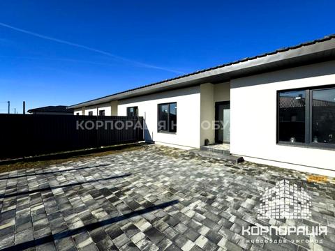 будинок за адресою Петра Угляренка, 2