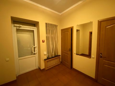 комерційна за адресою Шкільна вул., 13А