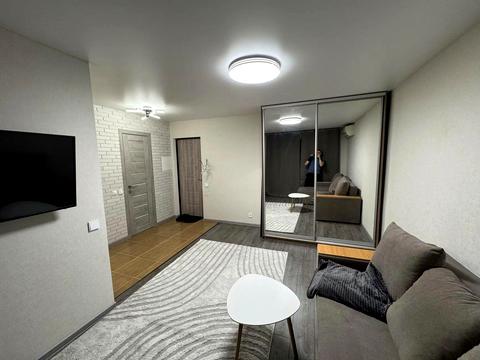 квартира за адресою Олександра Махова вул. (Жолудєва), 1-Г