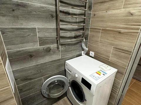 квартира за адресою Олександра Махова вул. (Жолудєва), 1-Г