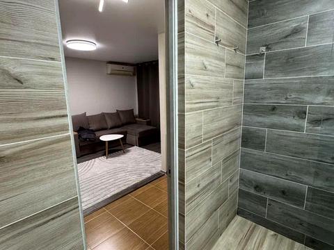 квартира за адресою Олександра Махова вул. (Жолудєва), 1-Г