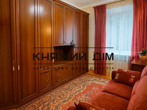 квартира за адресою Князів Острозьких вул. (Московська), 37/2