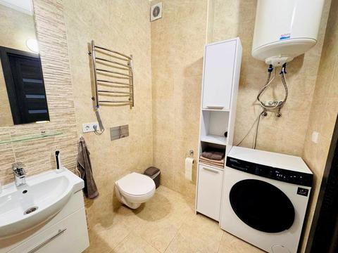 квартира за адресою Гліба Бабіча вул. (Канальна), 8-Б