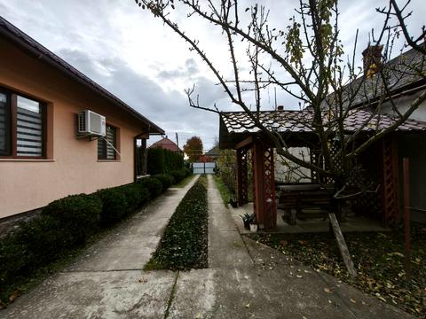 будинок за адресою с. Ратівці, Ференца Ратовці