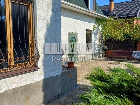 дом по адресу Шкільна ул.