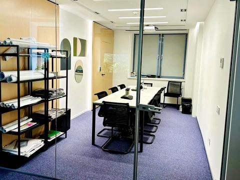 комерційна за адресою Спортивна пл., 3