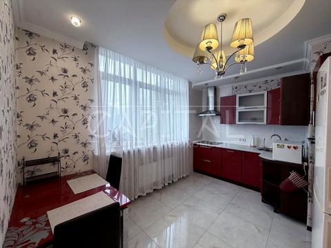 квартира по адресу Миколы Бажана просп., 8-Б