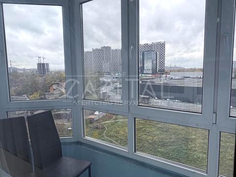 квартира по адресу Миколы Бажана просп., 8-Б