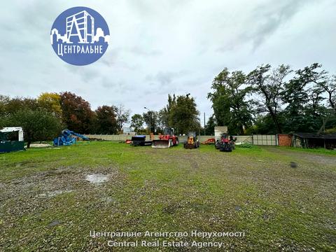 комерційна за адресою Ярослава Мудрого вул. (Моріса Тореза), 31-А