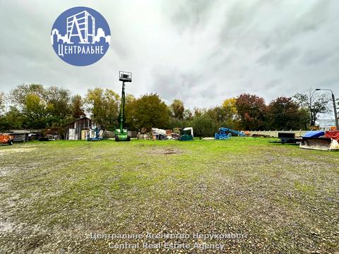 комерційна за адресою Ярослава Мудрого вул. (Моріса Тореза), 31-А