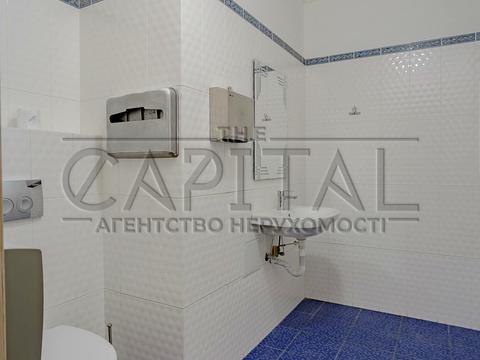 комерційна за адресою Жилянська вул., 101