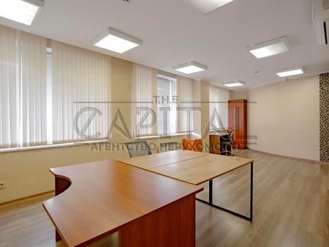 комерційна за адресою Жилянська вул., 101