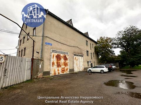 комерційна за адресою Ярослава Мудрого вул. (Моріса Тореза), 31-А