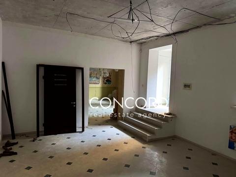 коммерческая по адресу Боголюбова ул., 16