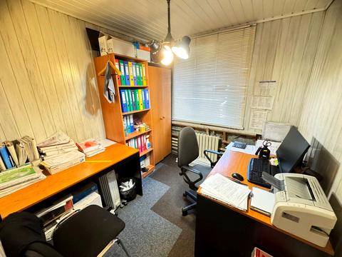 комерційна за адресою Калинова вул., 68