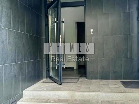 комерційна за адресою Салютна вул., 2-Б