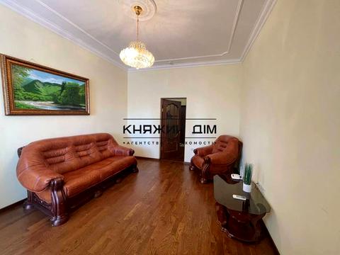 квартира за адресою Київ, Василя Тютюнника вул. (Анрі Барбюса), 37/1