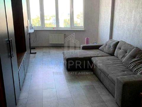 квартира за адресою Верховинна вул., 35