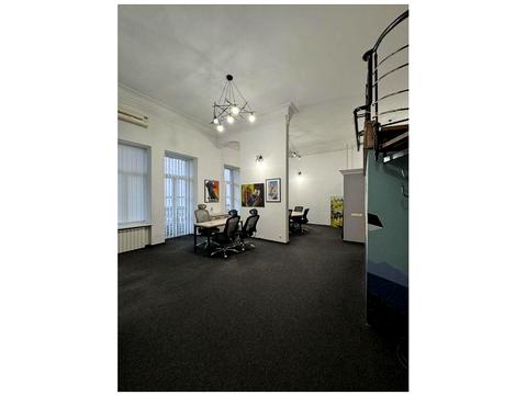 комерційна за адресою Михайла Грушевського вул., 16