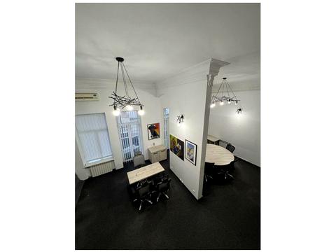 комерційна за адресою Михайла Грушевського вул., 16