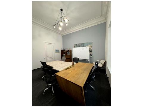 комерційна за адресою Михайла Грушевського вул., 16