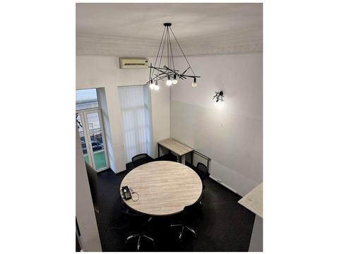 комерційна за адресою Михайла Грушевського вул., 16