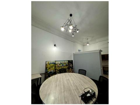 комерційна за адресою Михайла Грушевського вул., 16