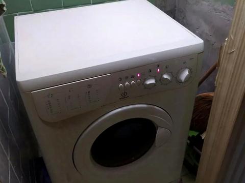 кімната за адресою Клима Савури, 3