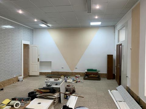 комерційна за адресою Лемківська вул., 14